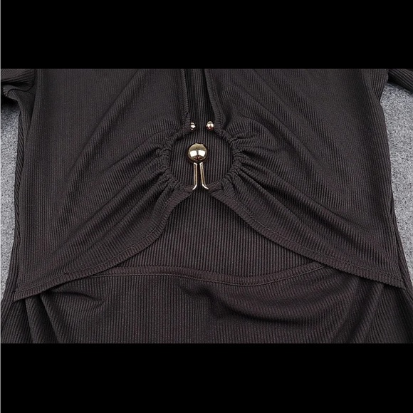 Brand new one piece stunning cutout bodysuit top! 🖤🖤🖤 - Picture 6 of 7